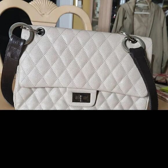 Forever 21 taupe quilted shoulder bag - Picture 2 of 8